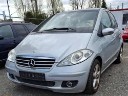 Silber Gebraucht 2005 Mercedes A170 Limousine | 750 €