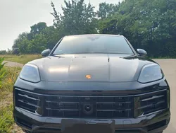 Schwarz Neu 2024 Porsche Cayenne SUV | 106.000 €