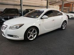 Weiß Gebraucht 2012 Opel Insignia OPC Limousine | 5.900 € (Fairer Preis)