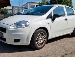 Weiß Gebraucht 2011 Fiat Grande Punto Kleinwagen | 1.800 € (Superpreis)
