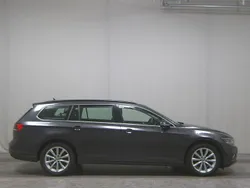 Grau Gebraucht 2019 VW Passat Business Kombi | 13.790 € (Guter Preis)