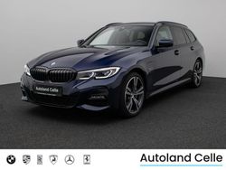 Blau Gebraucht 2022 BMW 330e M Sport Kombi | 31.999 € (Guter Preis)