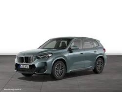 Cape york grün metallic Gebraucht 2024 BMW iX1 Luxury Line SUV | 51.464 € (Teuer)