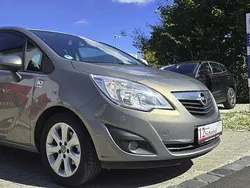 Grau Gebraucht 2013 Opel Meriva Active Van / Kleinbus | 5.790 € (Fairer Preis)