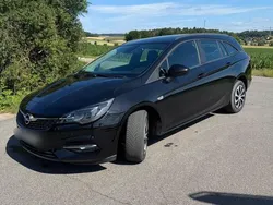 Schwarz Gebraucht 2020 Opel Astra Kombi | 10.450 € (Fairer Preis)