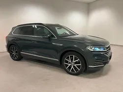 Grau Gebraucht 2019 VW Touareg SUV | 38.900 € (Guter Preis)