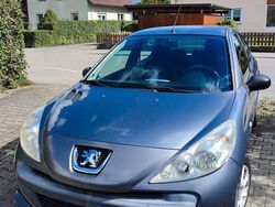 Grau Gebraucht 2009 Peugeot 206+ Kleinwagen | 2.600 € (Fairer Preis)