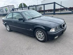 BMW 323