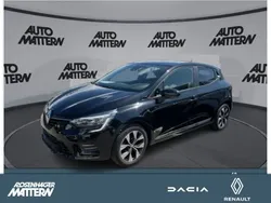 Sternenschwarz (metallic) Gebraucht 2023 Renault Clio V Evolution Limousine | 14.990 € (Fairer Preis)