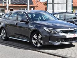 Grau Gebraucht 2018 Kia Optima Hybrid Attract Limousine | 15.490 € (Fairer Preis)