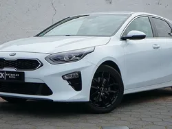 Weiß Gebraucht 2020 Kia Ceed Limousine | 14.900 € (Fairer Preis)