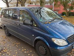 Blau Gebraucht 2005 Mercedes Vito Van / Kleinbus | 7.800 €
