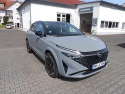 Grau Gebraucht 2024 Nissan Qashqai SUV | 39.900 €