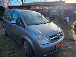 Blau Gebraucht 2004 Opel Meriva Van / Kleinbus | 1.649 € (Fairer Preis)