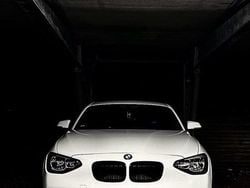 Weiß Gebraucht 2015 BMW 116 Sport Line Kleinwagen | 6.800 €