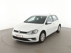 Weiß Gebraucht 2018 VW Golf VII Trendline Limousine | 13.140 € (Guter Preis)