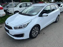 Weiß Gebraucht 2018 Kia Ceed Sportswagon Kombi | 8.150 € (Fairer Preis)