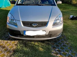 Silber Gebraucht 2009 Kia Rio 2 Kleinwagen | 4.000 € (Fairer Preis)