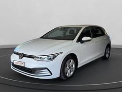 Weiß Gebraucht 2023 VW Golf Life Limousine | 26.870 € (Etwas zu teuer)