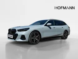 M brooklyn grau metallic Neu 2025 BMW 520 M Sport Kombi | 62.050 € (Fairer Preis)
