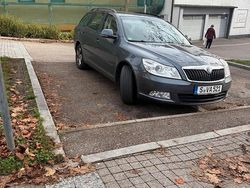 Grau Gebraucht 2009 Skoda Octavia Limousine | 4.199 €
