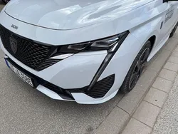 Weiss/typ aussenverkleidung me Gebraucht 2024 Peugeot e-308 GT Kleinwagen | 36.900 € (Fairer Preis)