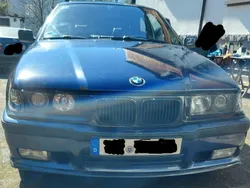 Blau Gebraucht 1999 BMW 316 Compact Kleinwagen | 1.695 €