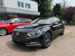 Schwarz Gebraucht 2017 VW Passat Kombi | 15.450 € (Guter Preis)