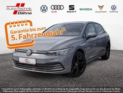 Grau / mondstein grau Gebraucht 2024 VW Golf VIII Move Limousine | 28.980 € (Fairer Preis)
