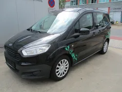 Schwarz Gebraucht 2016 Ford Transit Trend Van / Kleinbus | 6.270 € (Fairer Preis)