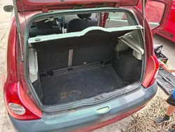 Rot Gebraucht 2001 Renault Clio II Authentique Limousine | 800 € (Guter Preis)