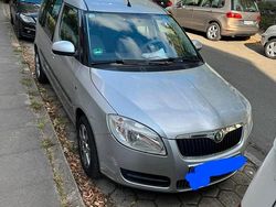 Silber Gebraucht 2009 Skoda Roomster Van / Kleinbus | 1.500 € (Superpreis)