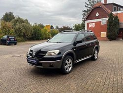 Schwarz Gebraucht 2006 Mitsubishi Outlander Intense SUV | 3.999 € (Fairer Preis)