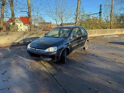 Schwarz Gebraucht 2002 Opel Corsa Kleinwagen | 750 €