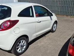 Weiß Gebraucht 2015 Ford Ka Titanium Kleinwagen | 4.200 € (Fairer Preis)