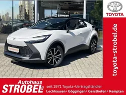 Schneeweiß/schwarz Neu 2025 Toyota C-HR SUV | 38.680 € (Superpreis)
