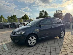 Blau Gebraucht 2014 VW Golf VII Life Limousine | 6.990 € (Guter Preis)