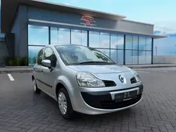 Grau Gebraucht 2008 Renault Modus Avantage Van / Kleinbus | 4.499 € (Teuer)
