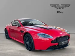 Ferrari) (rot Gebraucht 2017 Aston Martin V12 Vantage Coupé | 144.900 €