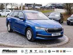 Blau Gebraucht 2024 Skoda Octavia Selection Kombi | 27.999 € (Superpreis)