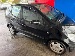 Schwarz Gebraucht 2001 Mercedes A160 Kombi | 1.599 € (Fairer Preis)