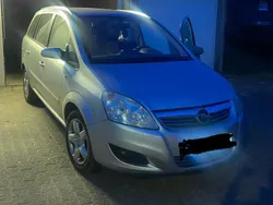 Silber Gebraucht 2008 Opel Zafira Van / Kleinbus | 2.300 € (Guter Preis)