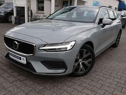 Vapour grey Gebraucht 2023 Volvo V60 Core Kombi | 26.880 € (Guter Preis)