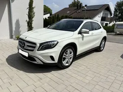 Weiß Gebraucht 2016 Mercedes GLA200 SUV | 12.800 € (Superpreis)