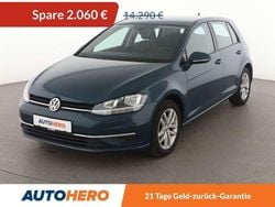 Grün Gebraucht 2017 VW Golf VII Comfortline Limousine | 12.230 € (Guter Preis)