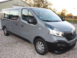 Grau Gebraucht 2018 Renault Trafic Expression Van | 19.499 € (Fairer Preis)