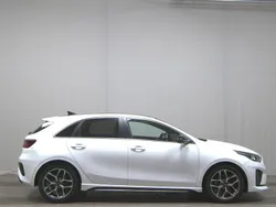 Weiss Gebraucht 2020 Kia Ceed GT GT-Line Limousine | 14.980 € (Superpreis)