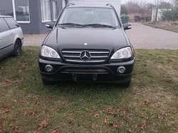 Schwarz Gebraucht 2002 Mercedes ML320 SUV | 4.000 € (Fairer Preis)