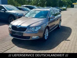 Violet Gebraucht 2013 Skoda Superb Family Kombi | 10.950 € (Etwas zu teuer)