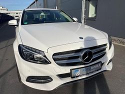 Weiß Gebraucht 2015 Mercedes C250 Limousine | 18.990 € (Guter Preis)